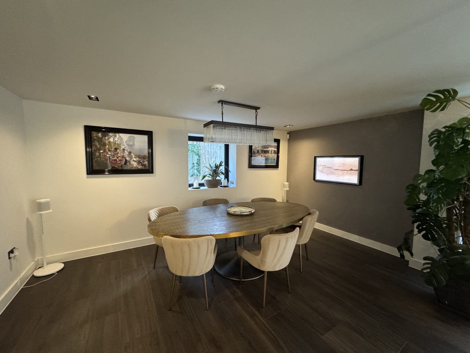 Canford Villa Luxury Holiday Let Dining 1